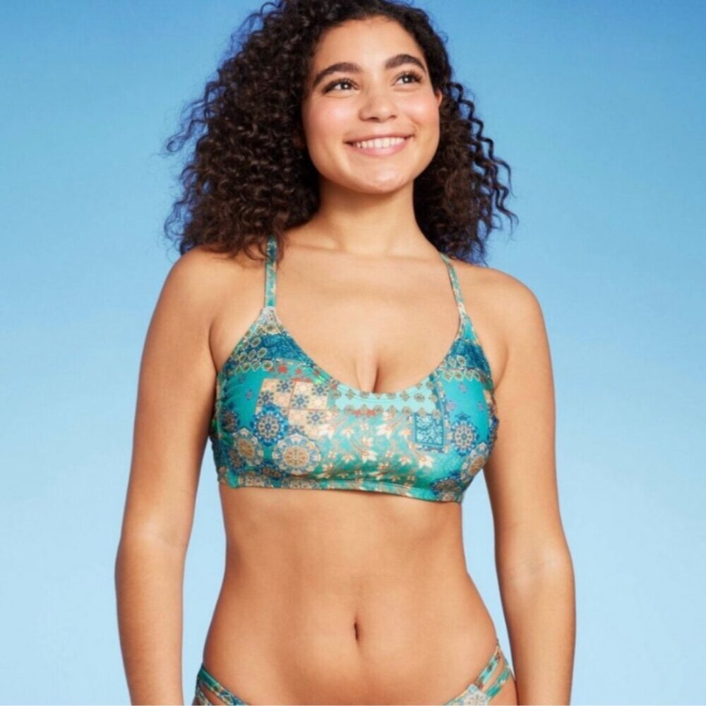 NEW Wild Fable Women's Scoop Front Bralette Bikini Top Size D/DD (8-10)